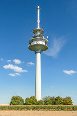 Naklejka premium Fernsehturm, Funkturm, Landschaft, Schnaitsee, Landkreis Traunstein, Oberbayern, Bayern, Deutschland