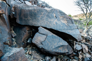 cave paintings in Abourma