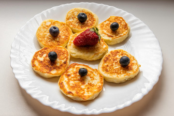 
Pancakes with berries