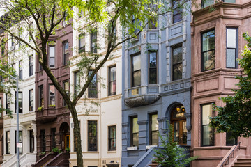 Naklejka premium Colorful houses in New York - Usa