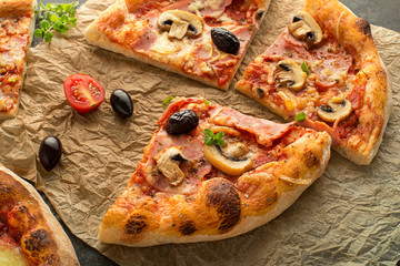 Pizza slice