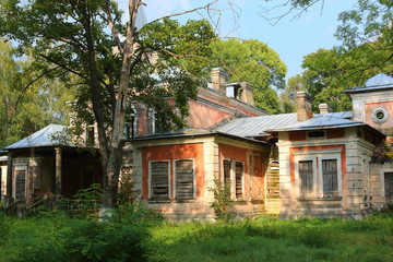 abandoned merchant house in the forest