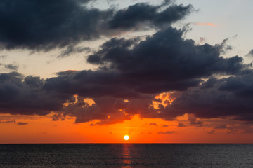 日本最南端、沖縄県波照間島・海辺の夕景
