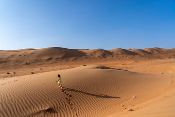 wahiba sands Girl