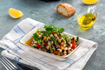Appetizers and snacks that go well next to Turkish raki