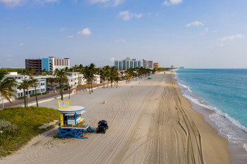 Fototapeta premium Aerial photo Hollywod Beach no people stay at home Coronavirus Covid 19 pandemic 2020