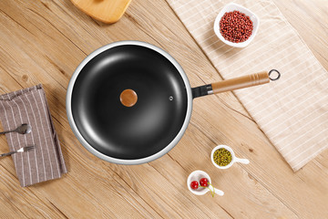 Iron pot