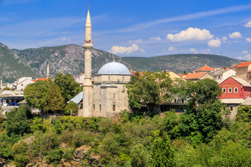 Fototapeta na wymiar MOSTAR, BOSNIA HERZEGOVINA - 2017 AUGUST 16. Koski Mehmed Pasha Mosque dating to the 17th century.