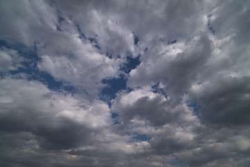 Himmel mit dramatischen Wolken