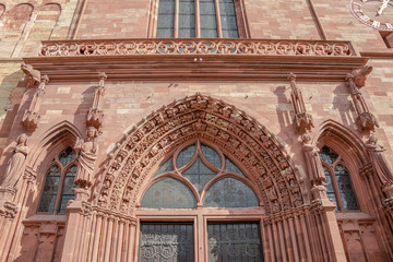 Eingangsportal Balser Münster