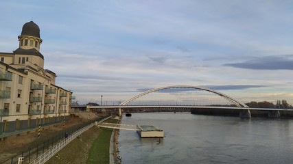 bridge over the river thames