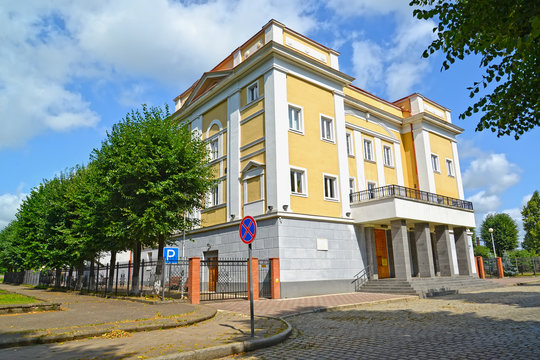 View of the building of the theater of the young audience "Youth" - Tilsit Theater. Sovetsk, Kaliningrad region