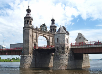 Fototapeta na wymiar View of the Queen Louise Bridge. Sovetsk, Kaliningrad region