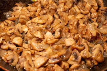champiñones, refrito