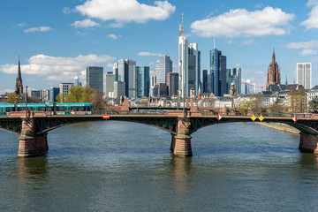 Fototapeta na wymiar Frankfurt, Germany - March 31, 2020: frankfurt skyline view with ignas bubis bridge during daytime