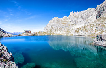 Die Lienzer Dolomiten mit der Karlsbader Hütte
