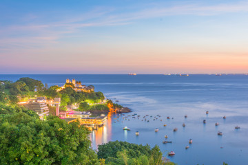 Naklejka premium view in sunset of baía de todos os santos in salvador city