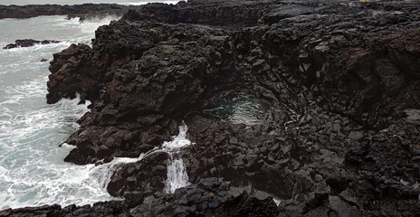 wśród wybrzeży islandzkich skrywają się małe baseny
