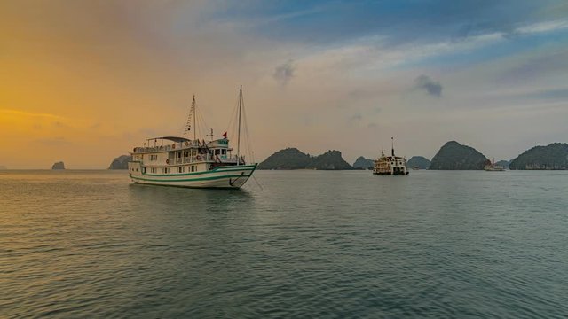 Hyperlapse - Cruising in der Halong Bucht / Vietnam