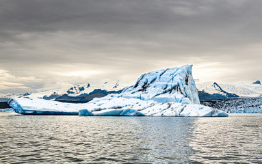 Fototapeta na wymiar Jokulsarlon Glacier Lagoon in the eastern part of Iceland