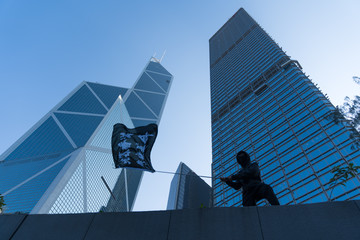 香港 デモ 高層ビル