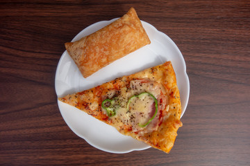 ピザパンとパイ