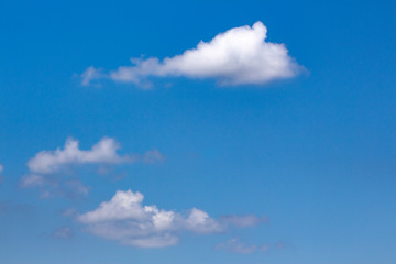 Obraz premium Blue sky background with clouds and wallpaper