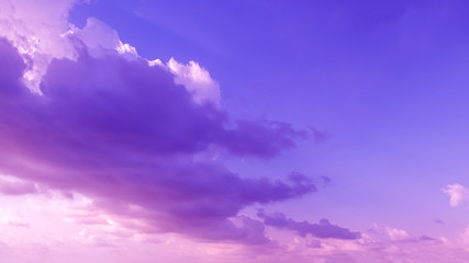 Obraz premium Colorful of sky with clouds in the evening. Beautiful sky is use texture and background
