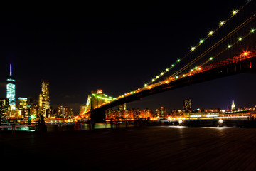New York: Lower Manhattan and Brooklyn Bridge in night
