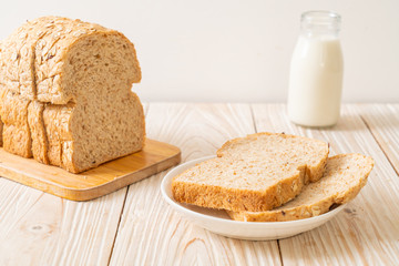 sliced wholegrain bread