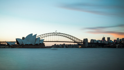 Sydney Harbour Bridge bij zonsondergang