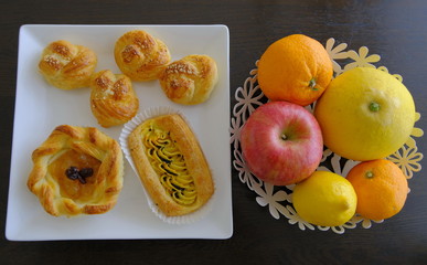 アップルレーズンデニッシュとスィートポテトデニッシュ