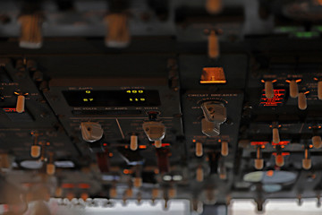 Overhead panel 737