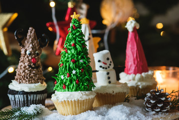 Christmas tree cupcakes