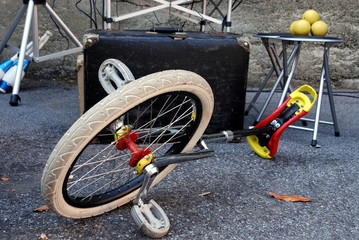 street artist tools on the ground