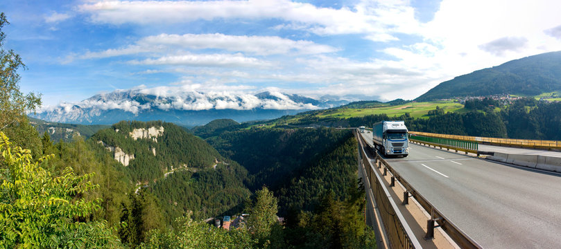 Panoramic view of Europa Bridge