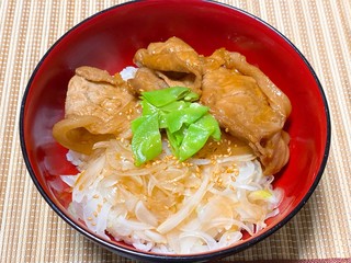 帯広の豚丼１