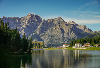 Located in the province of Belluno and accessible from both Alta Pusteria and Cortina d'Ampezzo, Lake Misurina Misurinasee is a popular destination in the warm summer months