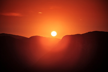 Sonnenuntergang am Aurlandsfjord, Norwegen