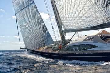 Obraz premium Wyścig jachtów żaglowych. Żeglarstwo. Podróżować