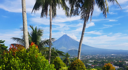 volcano with trees and blue sky © Marshall