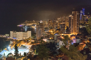 Obraz premium Panorama de nuit sur Monaco Monte Carlo