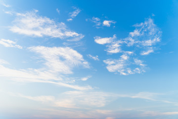 Obraz premium BLUE SKY CLEAR Beautiful Cloud Background Weather Beautiful Blue Sky Glowing Cloud Background Weather Weather Nature Sun Films Clouds at Thai-Malaysia Border.