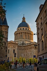Obraz premium The Pantheon building in the Latin Quarter in Paris.