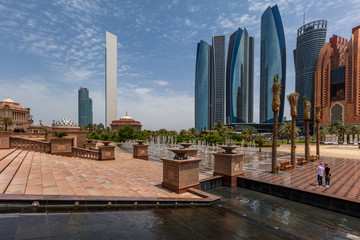 Fototapeta na wymiar Skyline Abu Dhabi