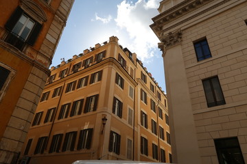 Fototapeta na wymiar Colourful Architecture in Rome