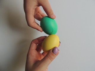 Eggs braking for the Easter