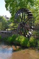 wasserrad an der isenach beim gradierbau in bad dürkheim