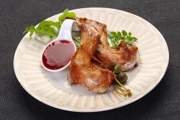Roasted rabbit legs