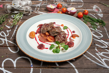 warm salad with beef
